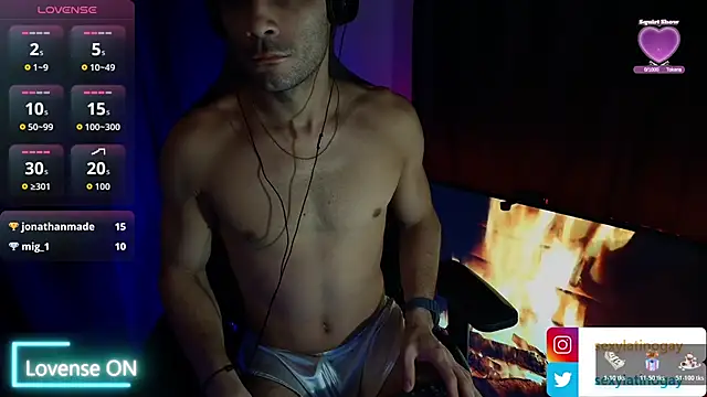 sexyboycolombi4 online show from 24, 2, 2026