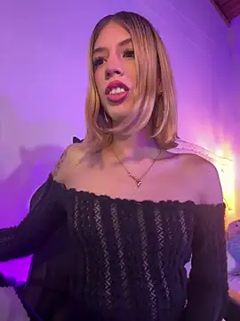 Snapshot of Courtney_gonet chatting on 17, 3, 2025 Courtney gonet online show from 17, 3, 2025