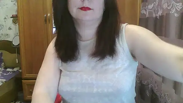 Snapshot of SophieNightAh chatting on 11, 2, 2025 SophieNightAh online show from 11, 2, 2025