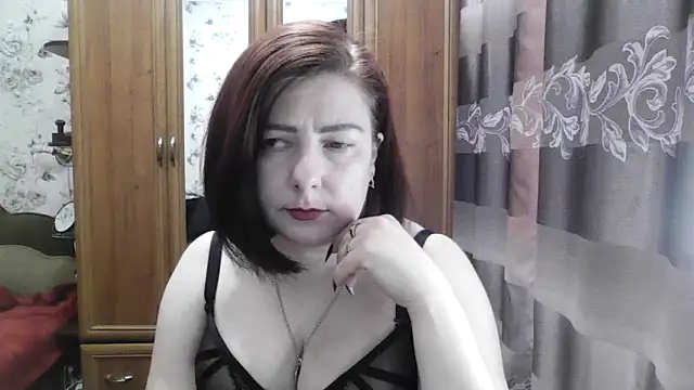 Snapshot of SophieNightAh chatting on 29, 9, 2025 SophieNightAh online show from 29, 9, 2025