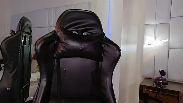 lia mariana online show from 25, 9, 2025