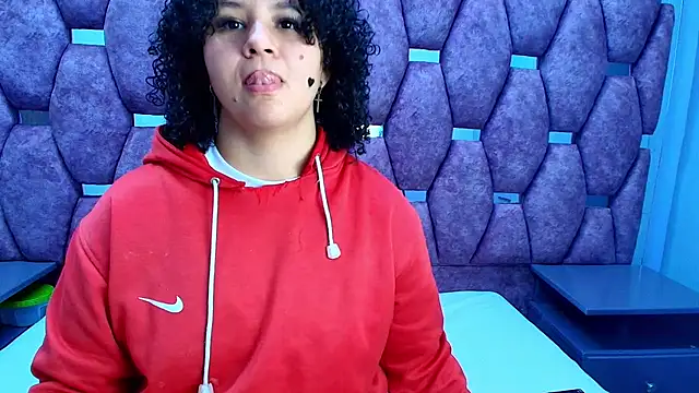 Snapshot of AlaSmith chatting on 29, 4, 2026 AlaSmith online show from 29, 4, 2026