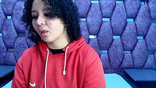 Snapshot of AlaSmith chatting on 1, 5, 2026 AlaSmith online show from 1, 5, 2026