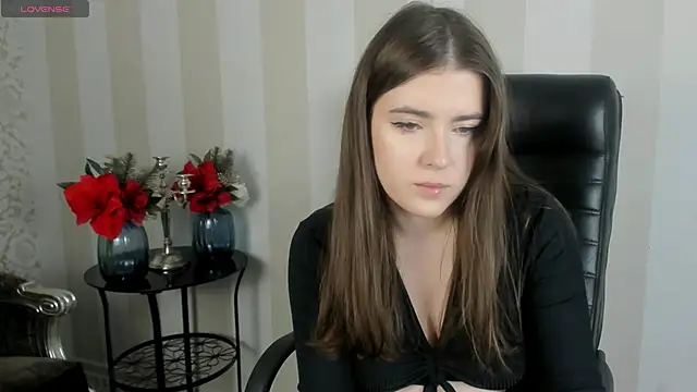 Snapshot of Haley_Gars chatting on 24, 10, 2025 Haley Gars online show from 24, 10, 2025