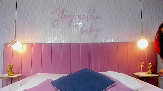Snapshot of valeriee_millerr_ chatting on 8, 1, 2025 valeriee millerr online show from 8, 1, 2025