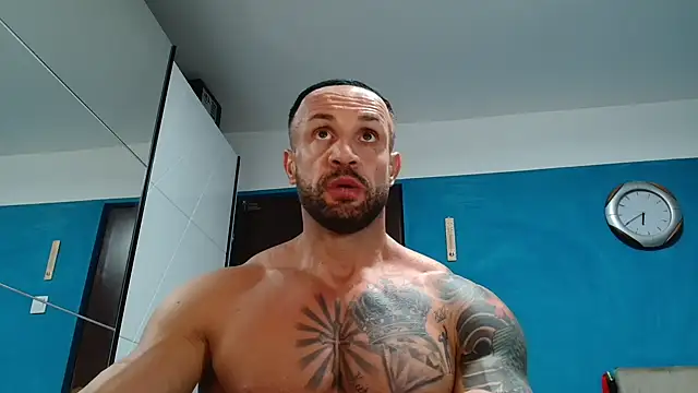 Magnificmuscles89 online show from 5, 10, 2025