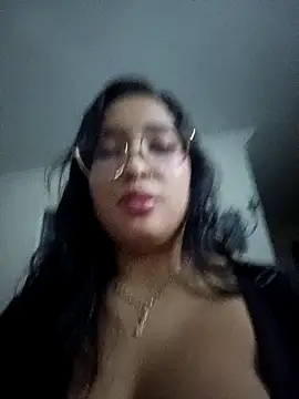 Snapshot of kitty_roouse chatting on 13, 2, 2026 kitty roouse online show from 13, 2, 2026