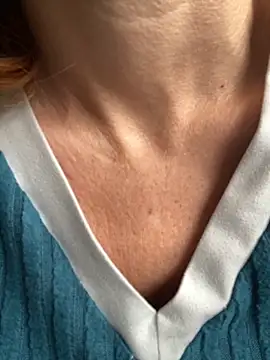 AnnikaRose online show from 23, 10, 2025