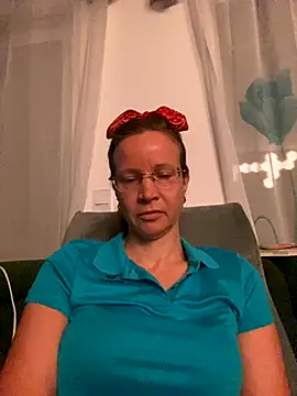 AnnikaRose online show from 27, 11, 2025