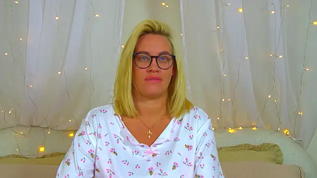 MariaNeumann online show from 23, 2, 2026