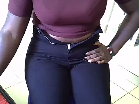 Snapshot of sweet_vine chatting on 12, 5, 2026 sweet vine online show from 12, 5, 2026