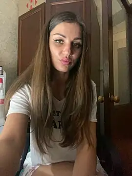 Snapshot of Lanaa19 chatting on 7, 1, 2025 Lanaa19 online show from 7, 1, 2025