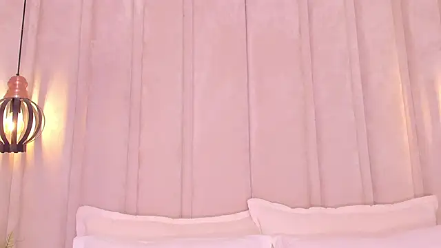 bonniekim  online show from 20, 2, 2025