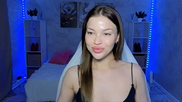 Snapshot of EmmyMills chatting on 14, 6, 2026 EmmyMills online show from 14, 6, 2026