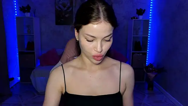 Snapshot of EmmyMills chatting on 23, 6, 2026 EmmyMills online show from 23, 6, 2026