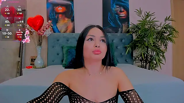 Snapshot of MichelleReys chatting on 19, 2, 2025 MichelleReys online show from 19, 2, 2025