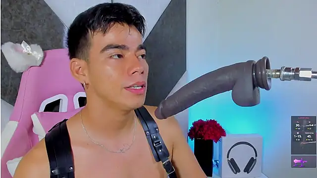 Snapshot of its_liam18 chatting on 5, 2, 2026 its liam18 online show from 5, 2, 2026