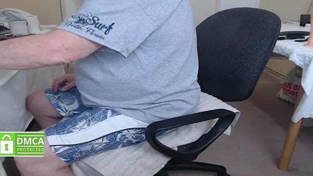 john little one1 online show from 18, 4, 2026