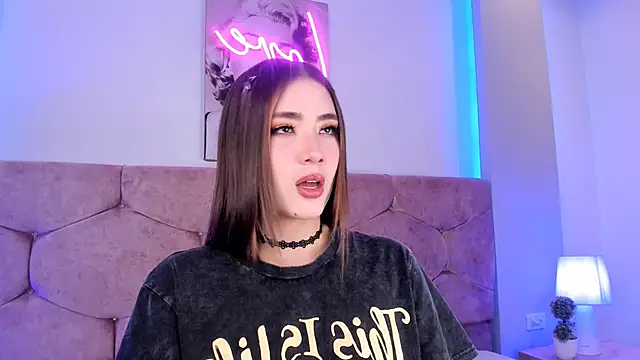 Snapshot of lunar_leen chatting on 28, 12, 2024 lunar leen online show from 28, 12, 2024