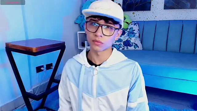 Niico Cruz online show from 8, 3, 2025