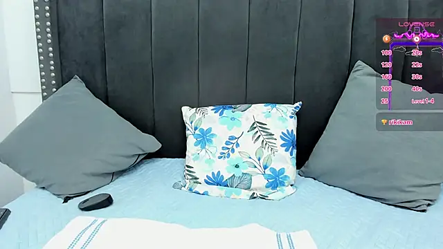 Snapshot of Sammy_Castlevill chatting on 6, 12, 2024 Sammy Castlevill online show from 6, 12, 2024