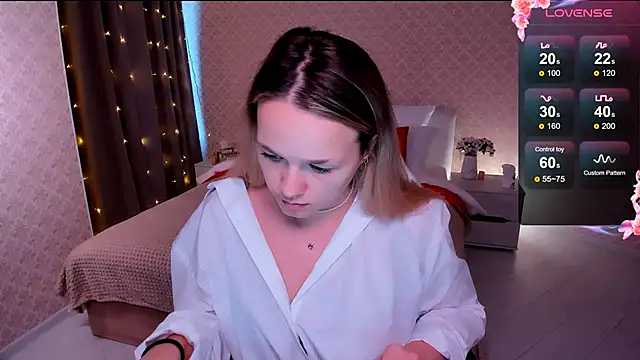 Snapshot of SherillBrill chatting on 1, 2, 2025 SherillBrill online show from 1, 2, 2025