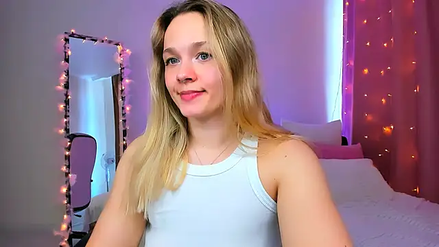 Snapshot of SherillBrill chatting on 22, 2, 2025 SherillBrill online show from 22, 2, 2025