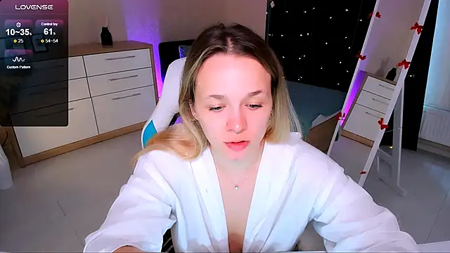 Snapshot of SherillBrill chatting on 14, 3, 2025 SherillBrill online show from 14, 3, 2025