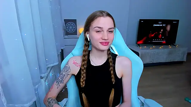 Snapshot of StellaLawless chatting on 11, 1, 2025 StellaLawless online show from 11, 1, 2025