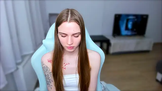 Snapshot of StellaLawless chatting on 19, 2, 2025 StellaLawless online show from 19, 2, 2025