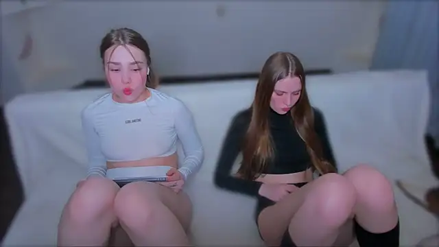 StellaLawless online show from 18, 4, 2026