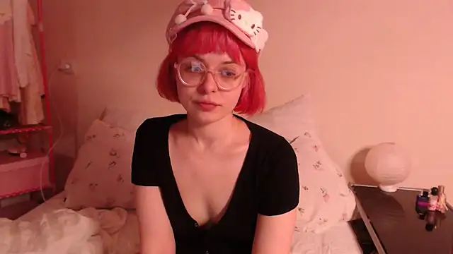 KatieMelone online show from 15, 7, 2026