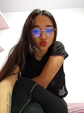 GLIANGELI online show from 16, 2, 2025