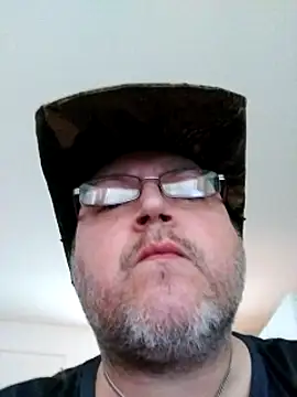 ILive2plezz online show from 3, 12, 2024