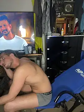 Snapshot of TheOnlyTwinTowers chatting on 27, 2, 2025 TheOnlyTwinTowers online show from 27, 2, 2025