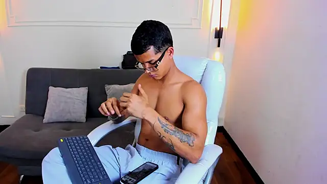 Paradise boy s online show from 26, 3, 2026