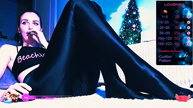 Snapshot of Lina_Owl chatting on 20, 12, 2024 Lina Owl online show from 20, 12, 2024