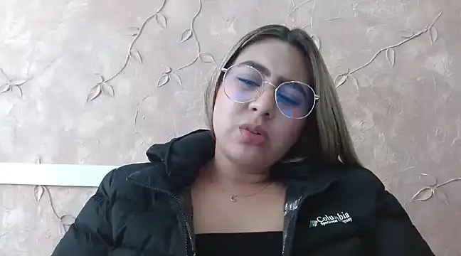 Miabonnett  online show from 24, 1, 2025