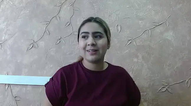 Miabonnett  online show from 6, 2, 2025