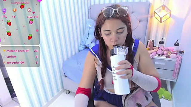 MADISON ROWAN1 online show from 4, 2, 2025