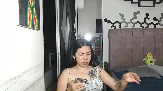 Liza Thurner online show from 26, 2, 2025