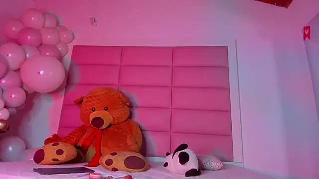 little-Emma online show from 23, 2, 2025