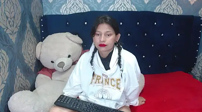 Lilyevansx online show from 16, 3, 2025