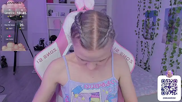 Snapshot of Milia_Parker chatting on 10, 12, 2024 Milia Parker online show from 10, 12, 2024