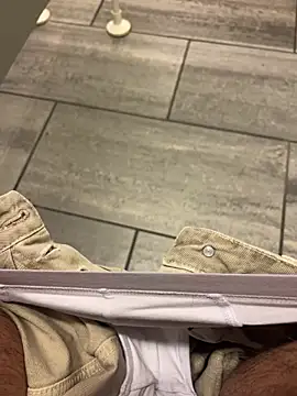 Snapshot of michifolli92 chatting on 3, 3, 2025 michifolli92 online show from 3, 3, 2025