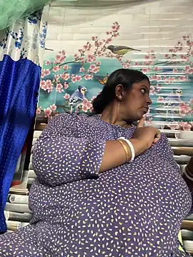 Beauty-queen online show from 5, 3, 2026