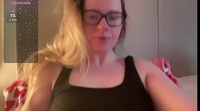 redheadrosie69 online show from 16, 2, 2025