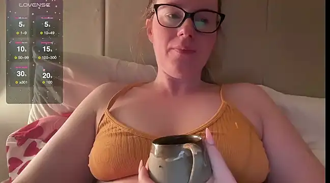 redheadrosie69 online show from 17, 2, 2025