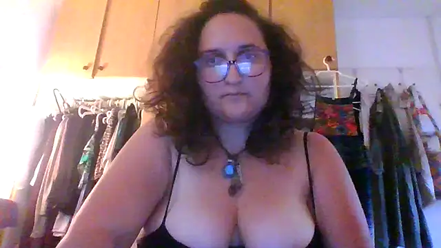 juicyrubies online show from 2, 11, 2025