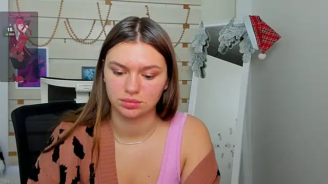 Snapshot of Josephine_Kiss chatting on 10, 12, 2024 Josephine Kiss online show from 10, 12, 2024